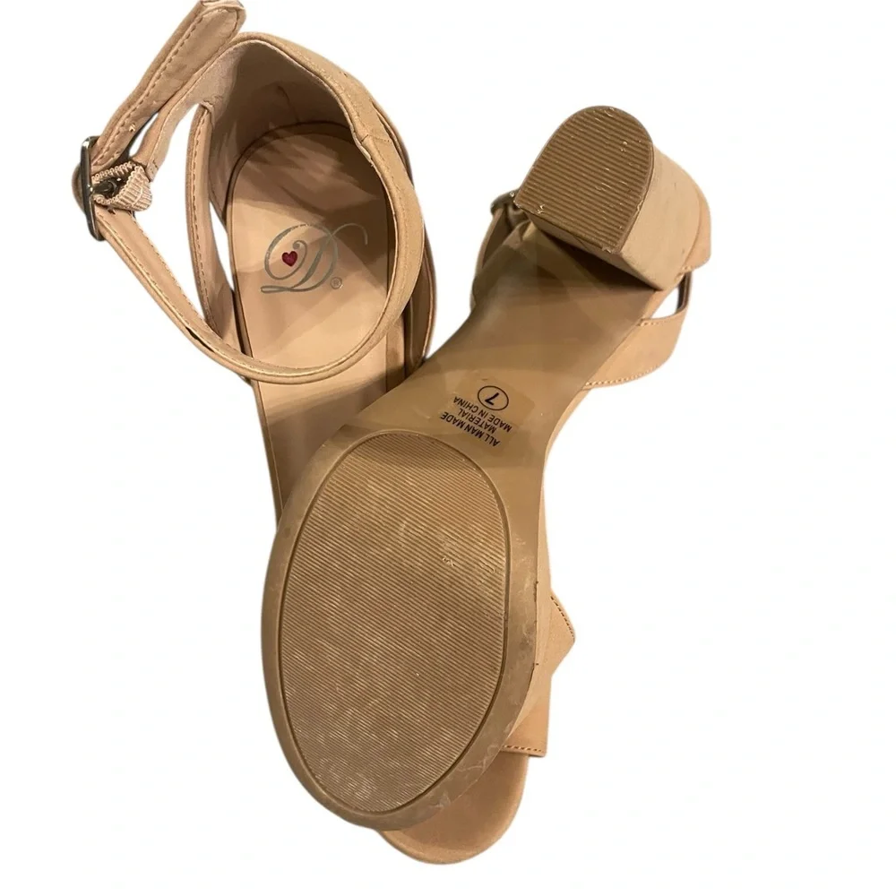 Chic Nude Ankle Strap Heels - Picture 3 of 3